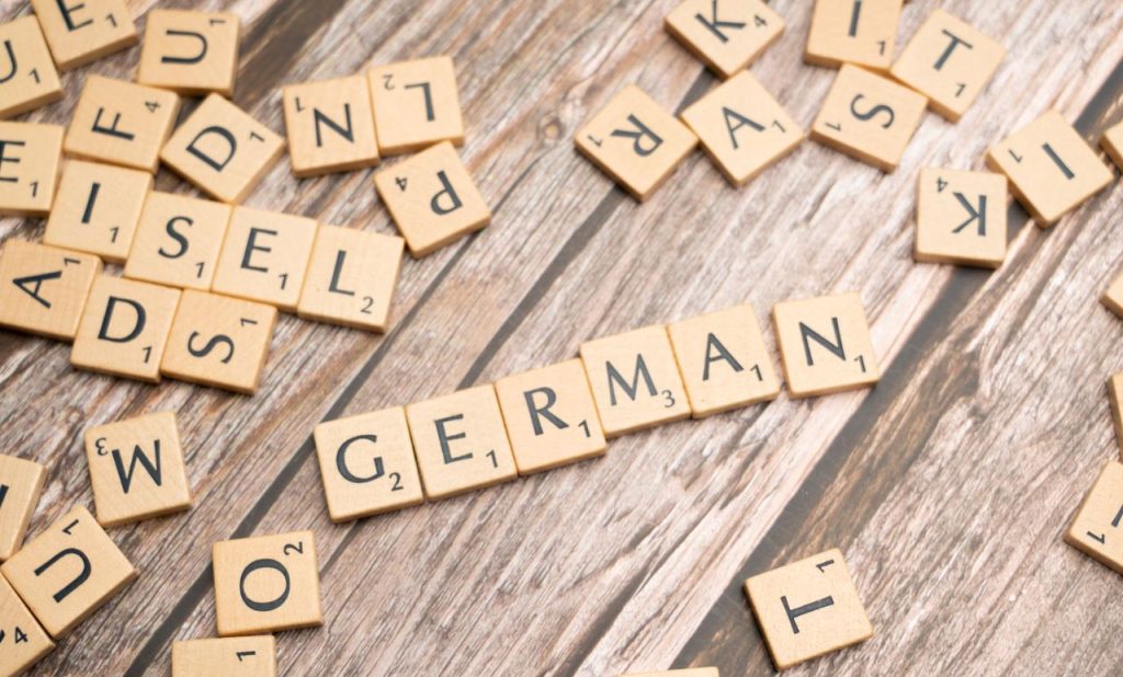 German for Your First Weeks in Munich: Viewings, the KVR, the Hausarzt and the Neighbours